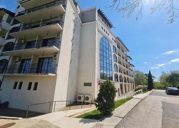 Almi - The Cliff Apartment *